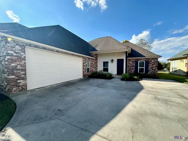 $2,500 | 10723 Hillbrook Avenue, Baton Rouge, LA 70810