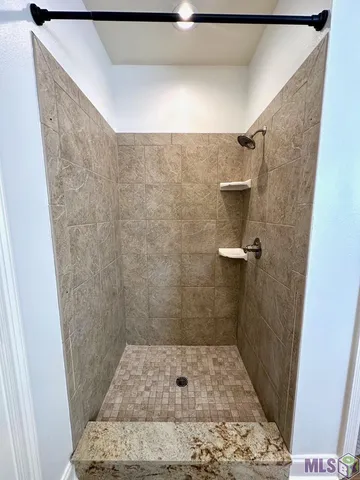 $2,600 | 10723 Hillbrook Avenue, Baton Rouge, LA 70810