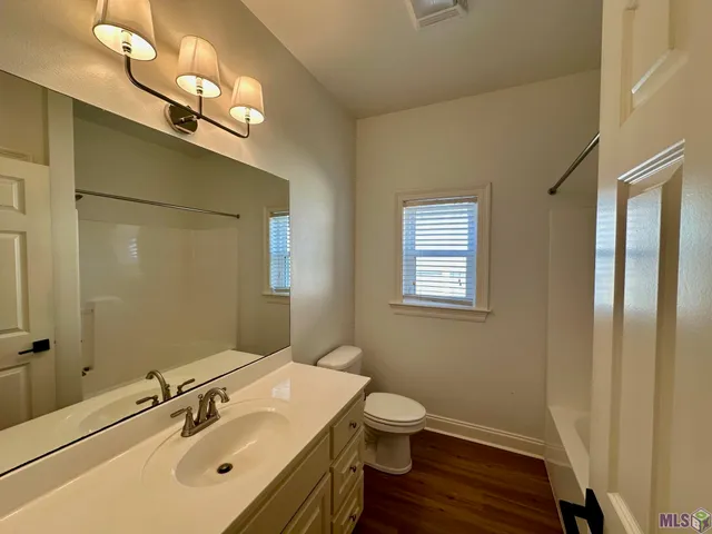 $2,600 | 10723 Hillbrook Avenue, Baton Rouge, LA 70810