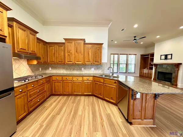 $2,500 | 10723 Hillbrook Avenue, Baton Rouge, LA 70810