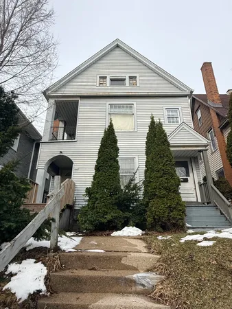 $230,000 | 807 South 29th Street, Unit 809, Milwaukee, WI 53215