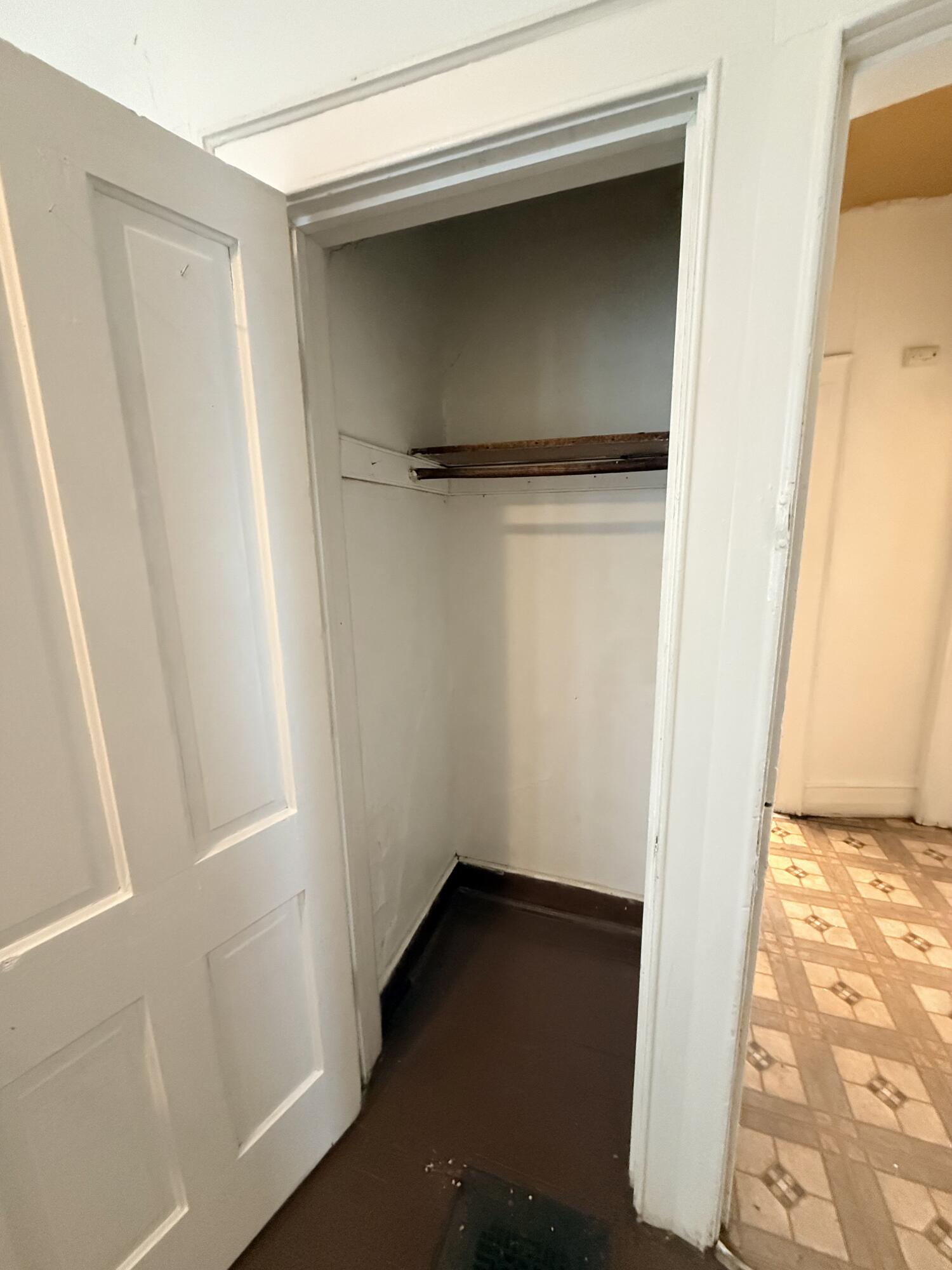 807 South 29th Street, Unit 809 Milwaukee, WI 53215 - Photo 17 of 29 Lower Pantry