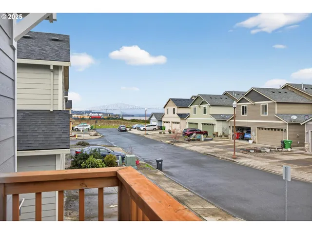 $415,000 | 808 King Drive, Rainier, OR 97048