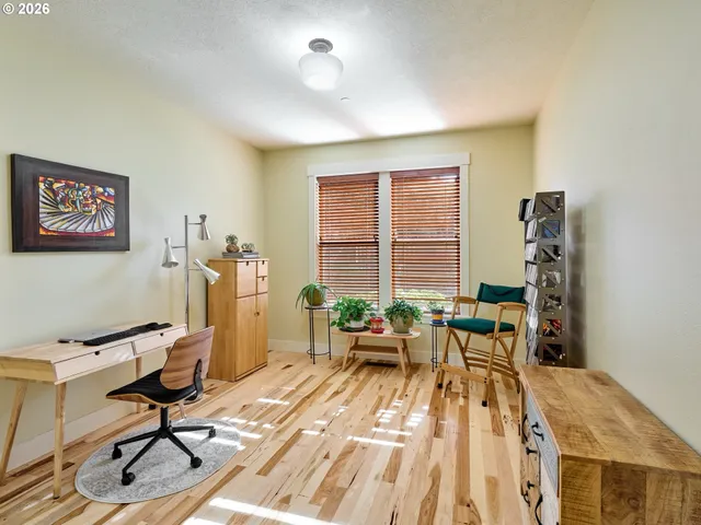 $625,000 | 1508 Crestview Drive, Silverton, OR 97381