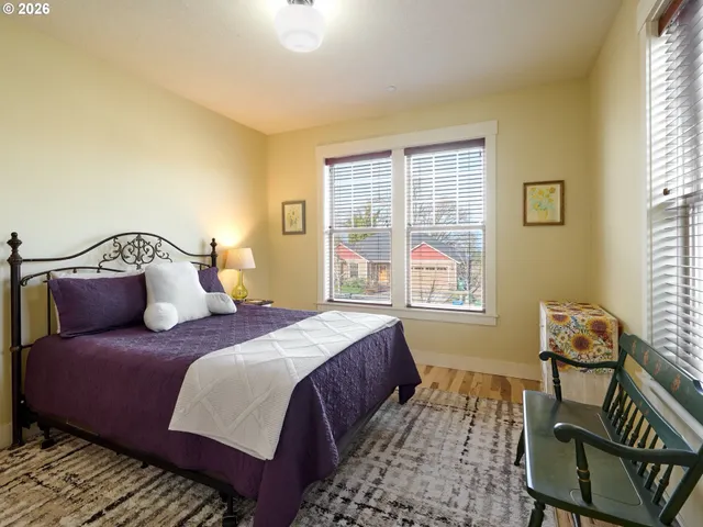 $625,000 | 1508 Crestview Drive, Silverton, OR 97381