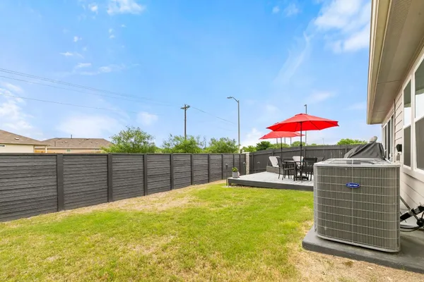 $355,000 | 414 Aylor Way, Lockhart, TX 78644