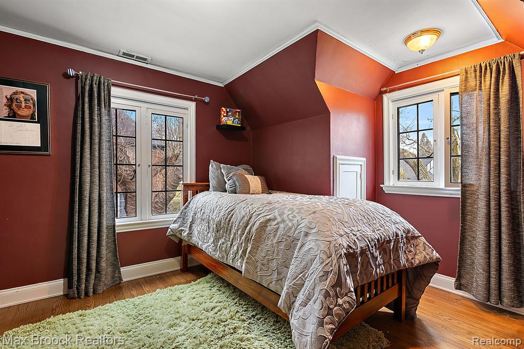 80 Devon Road Bloomfield Hills, MI 48302 - Photo 33 of 37
