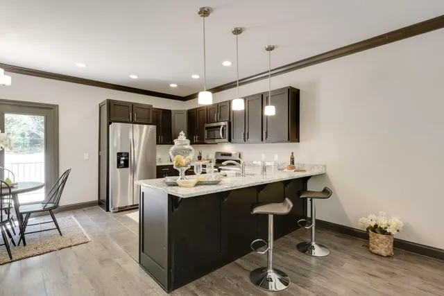 $1,895 | 1064 East Elmwood Drive, Chattanooga, TN 37405