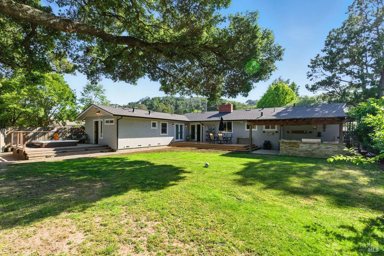 166 Knight Drive San Rafael, CA 94901 - Photo 5 of 21