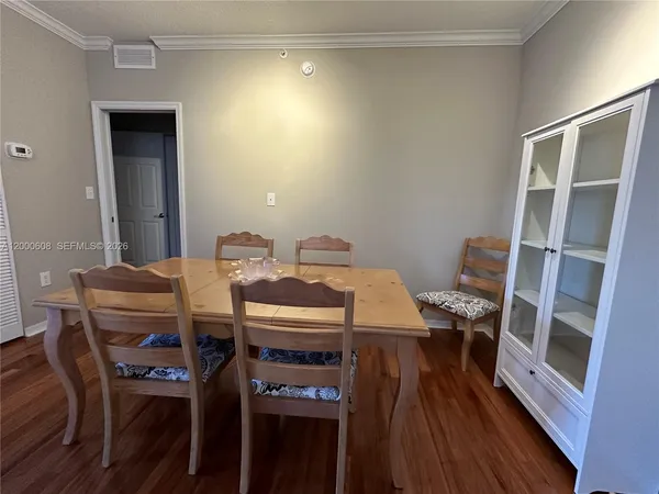 $2,250 | 6841 Southwest 44th Street, Unit 209, Miami, FL 33155