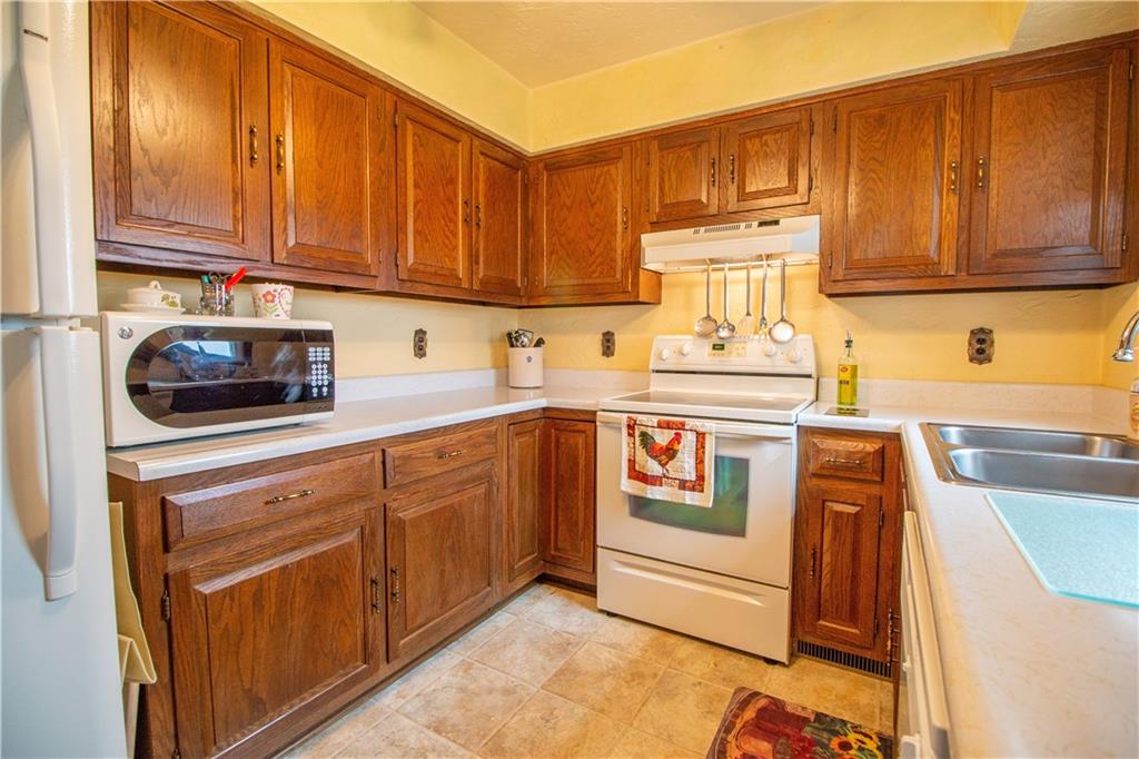 480 Donation Road Greenville, PA 16125 - Photo 3 of 24 Gallery Image 3