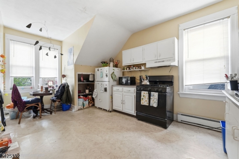 44 Oberlin Street Maplewood, NJ 07040 - Photo 15 of 27