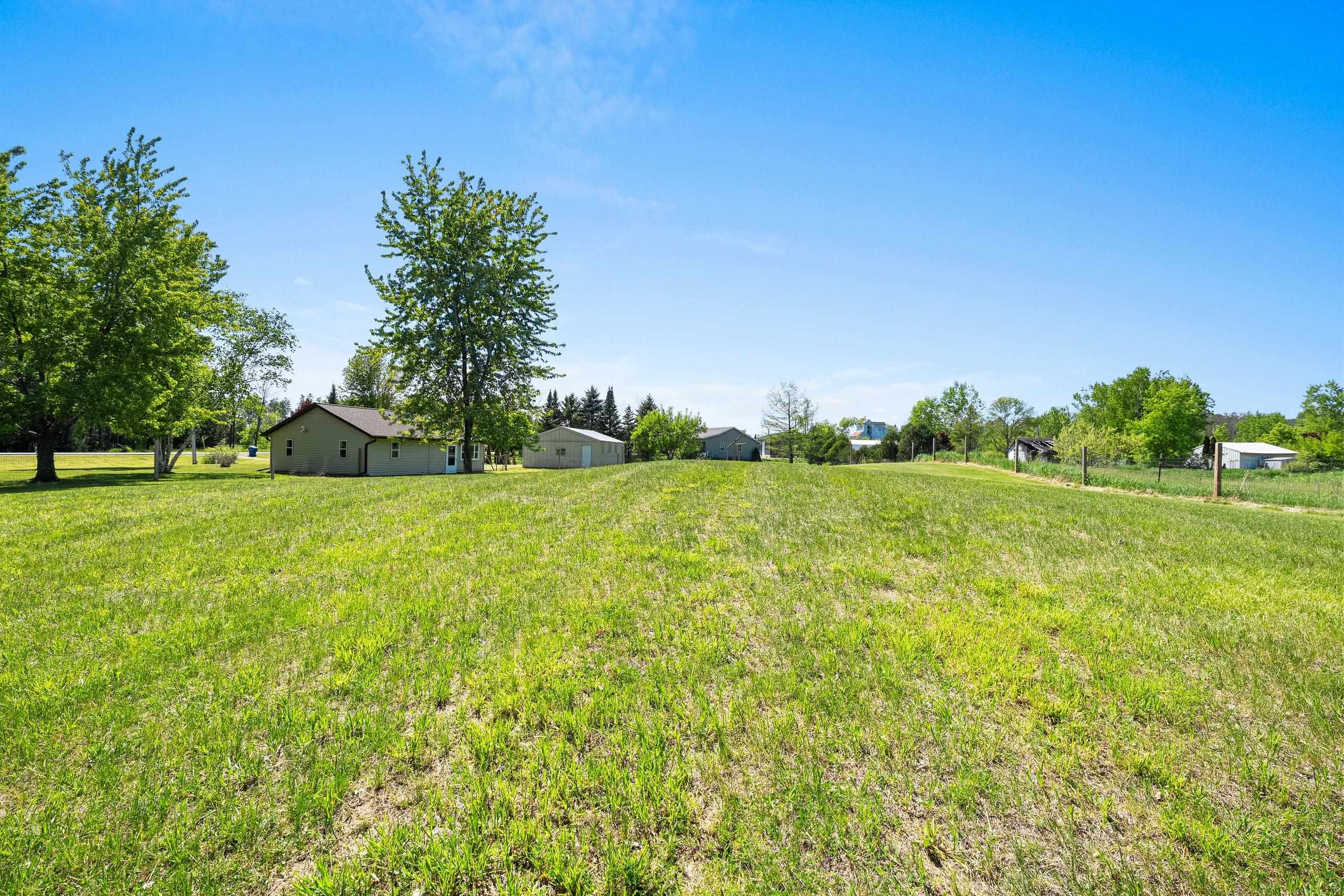 W382 County Road East Oconto Falls, WI 54154 - Photo 24 of 48