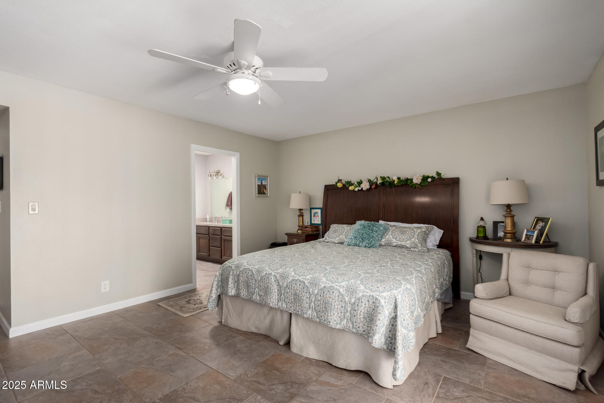 1202 East Winged Foot Road Phoenix, AZ 85022 - Photo 15 of 32 19 Winged Foot