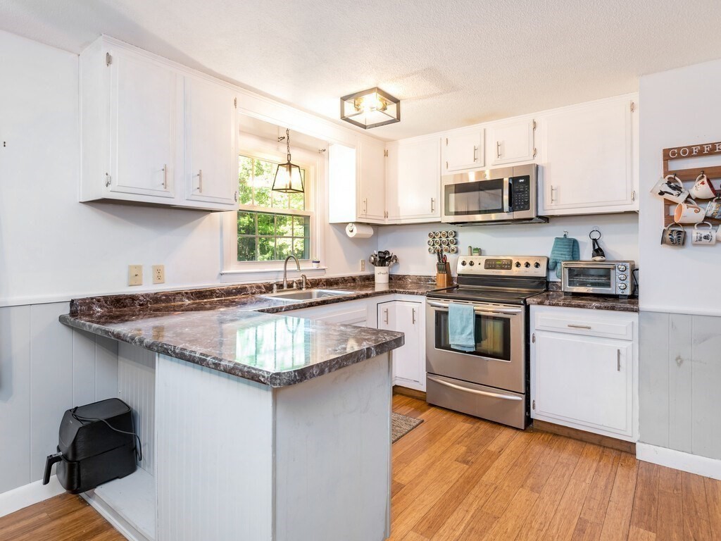 12 East Gardner Road Westminster, MA 01473 - Photo 8 of 37 Gallery Image 8