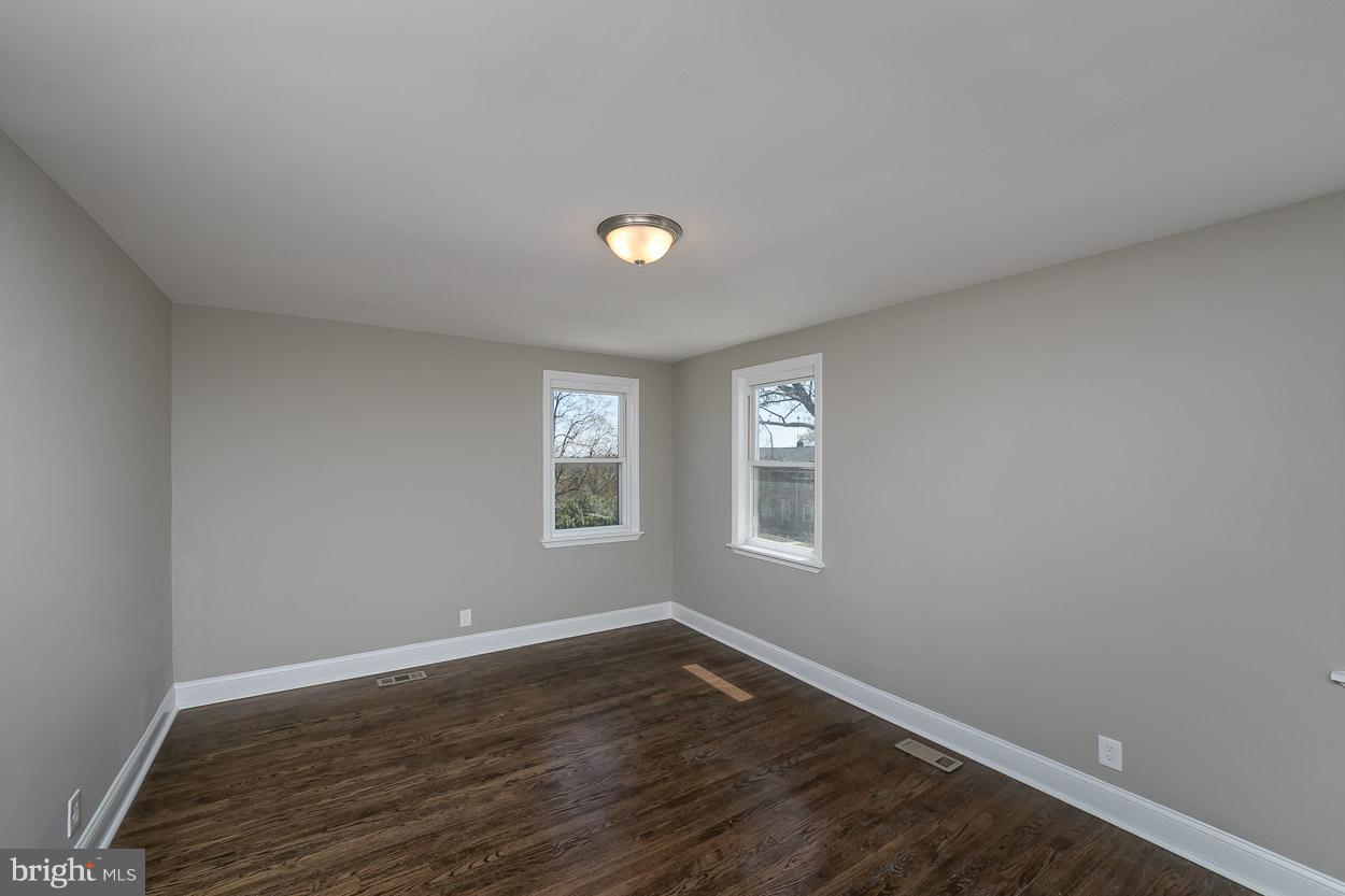 1538 Ralworth Road Baltimore, MD 21218 - Photo 17 of 30 Bedroom