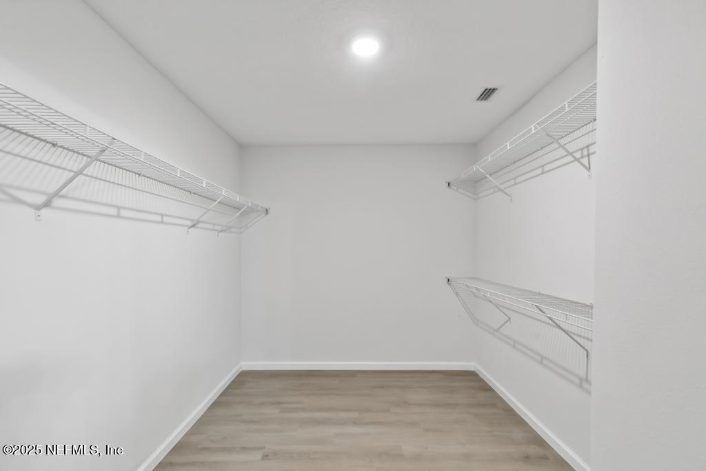 80 Bird Road Jacksonville, FL 32218 - Photo 25 of 36 Walk-in-closets