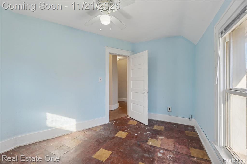 159 Dwight Street River Rouge, MI 48218 - Photo 33 of 48