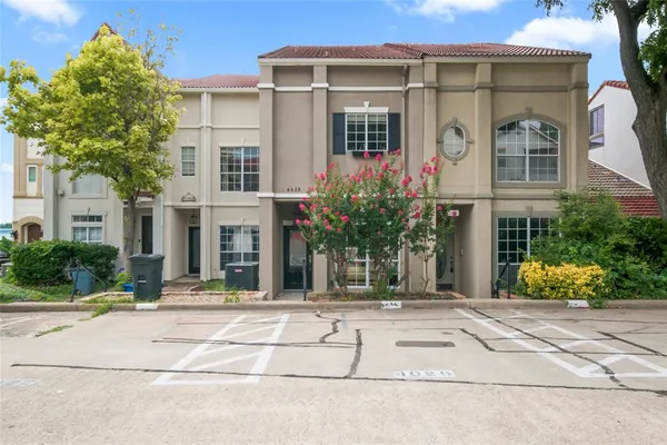 $2,400 | 4020 Mediterranean Street, Rockwall, TX 75087