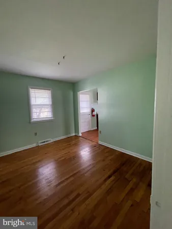 $2,500 | 12 South Lenola Road, Moorestown, NJ 08057