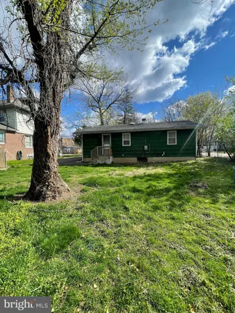 $2,500 | 12 South Lenola Road, Moorestown, NJ 08057