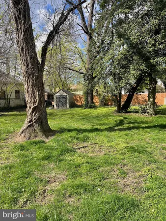 $2,500 | 12 South Lenola Road, Moorestown, NJ 08057