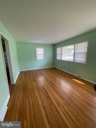 $2,500 | 12 South Lenola Road, Moorestown, NJ 08057