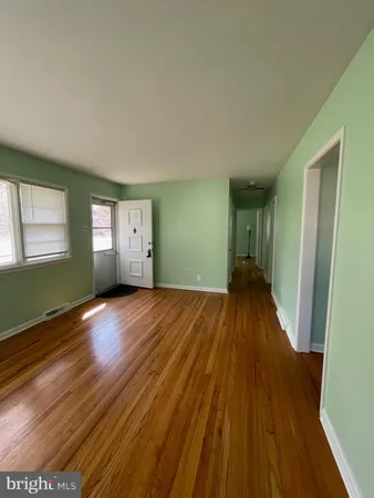 $2,500 | 12 South Lenola Road, Moorestown, NJ 08057