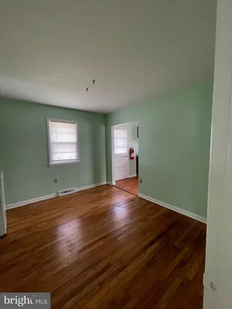 $2,500 | 12 South Lenola Road, Moorestown, NJ 08057