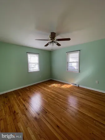 $2,500 | 12 South Lenola Road, Moorestown, NJ 08057