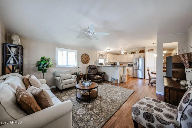 $112,000 | 3901 East Pinnacle Peak Road, Unit 140, Phoenix, AZ 85050