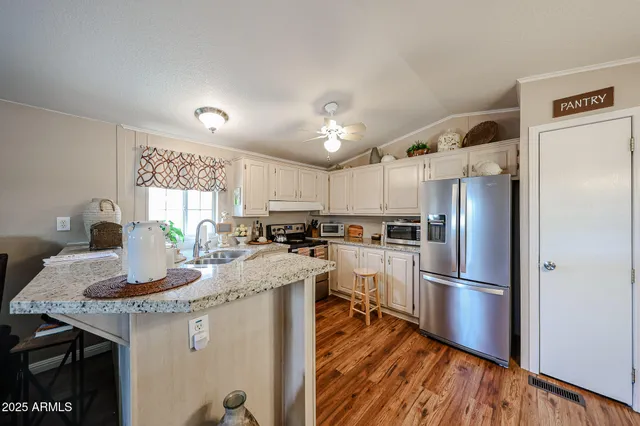 $112,000 | 3901 East Pinnacle Peak Road, Unit 140, Phoenix, AZ 85050