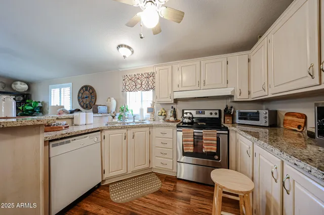 $112,000 | 3901 East Pinnacle Peak Road, Unit 140, Phoenix, AZ 85050