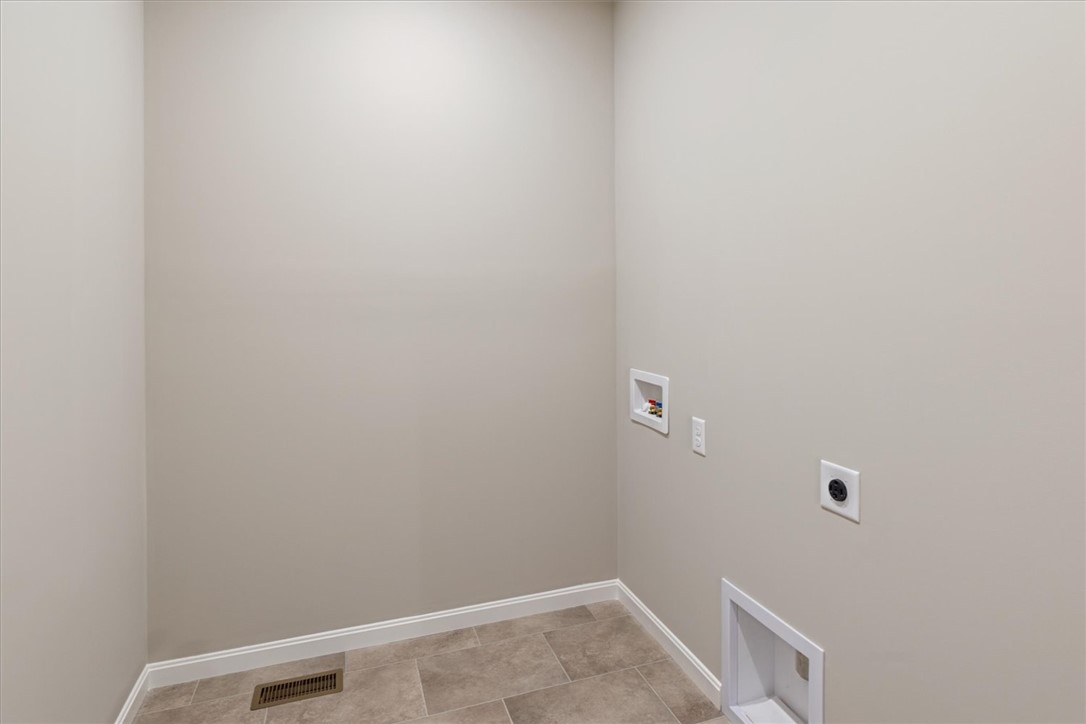 86 Ed Knoll Bend Springboro, OH 45066 - Photo 25 of 33
