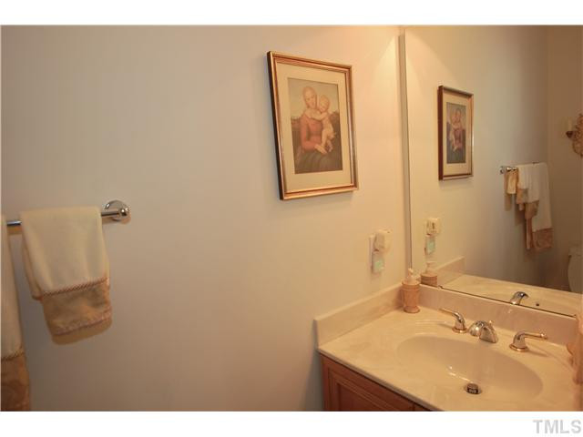 11541 Auldbury Way Raleigh, NC 27617 - Photo 13 of 25 Photo 13