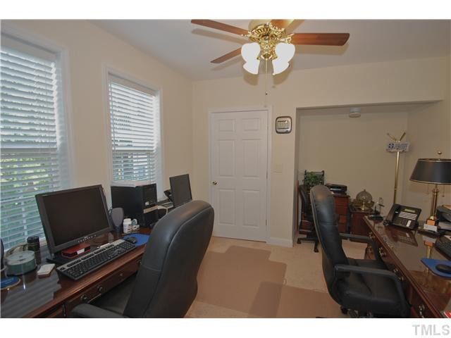 11541 Auldbury Way Raleigh, NC 27617 - Photo 22 of 25 Photo 22