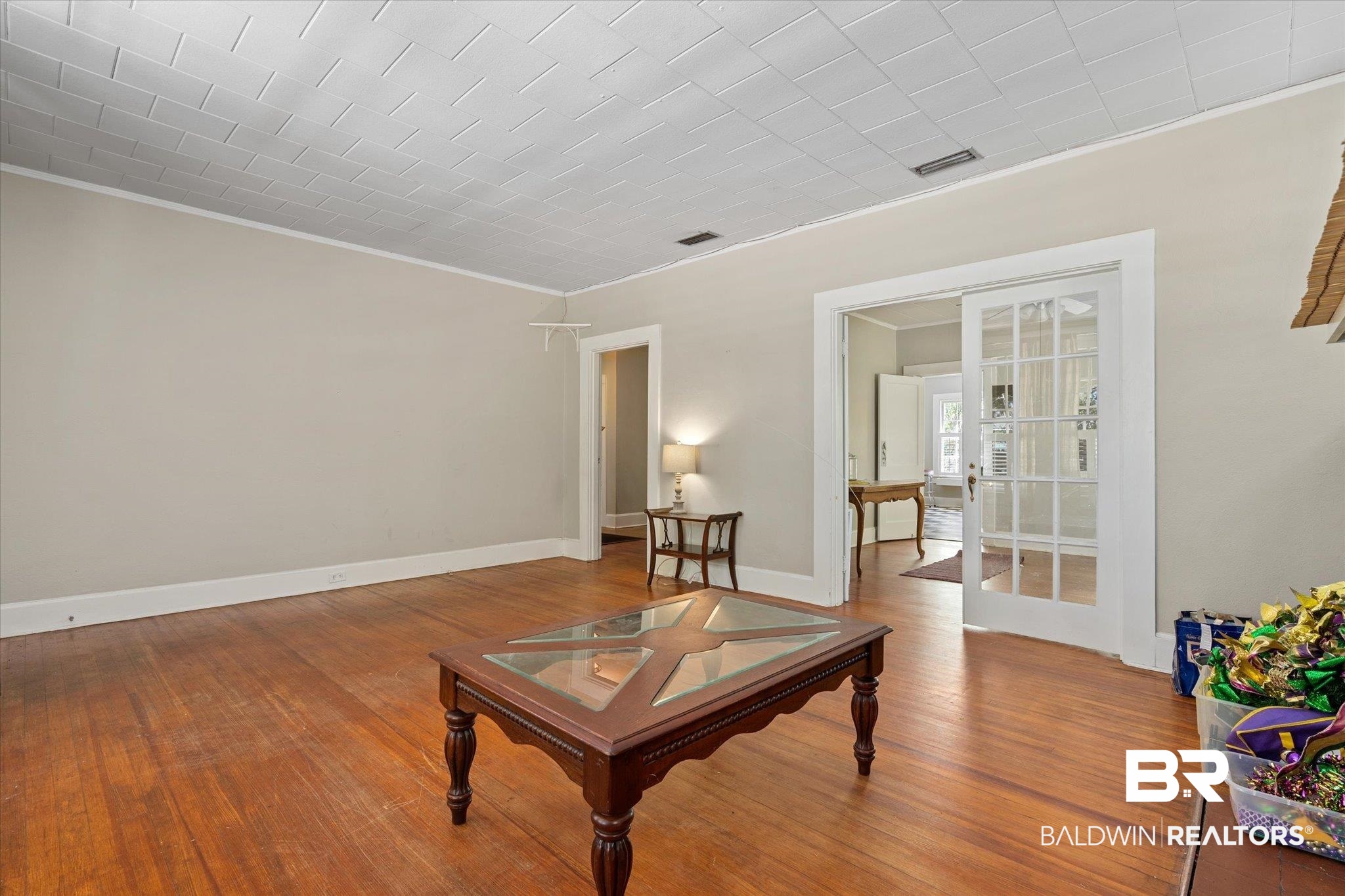 3705 Old Shell Road Mobile, AL 36608 - Photo 6 of 22 Living Room