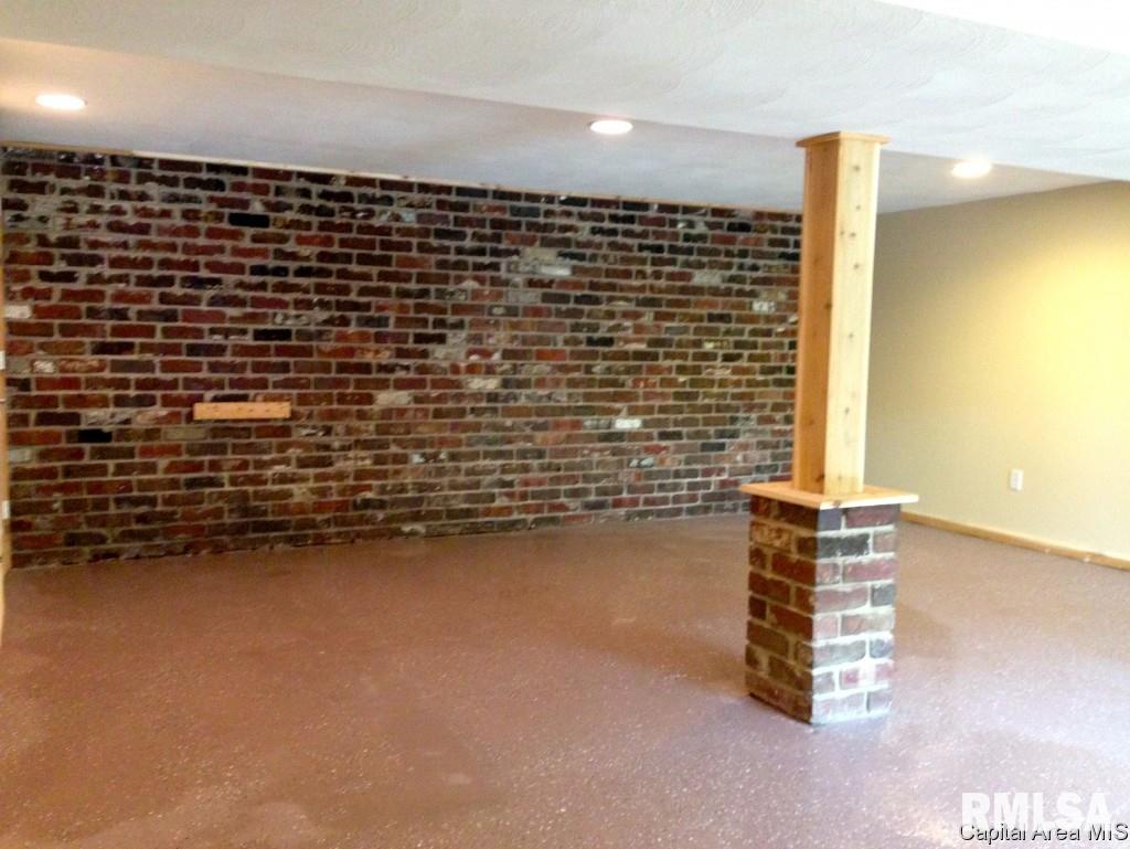 2614 Fox Bridge Road Springfield, IL 62703 - Photo 19 of 22