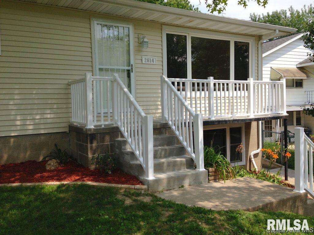 2614 Fox Bridge Road Springfield, IL 62703 - Photo 2 of 22