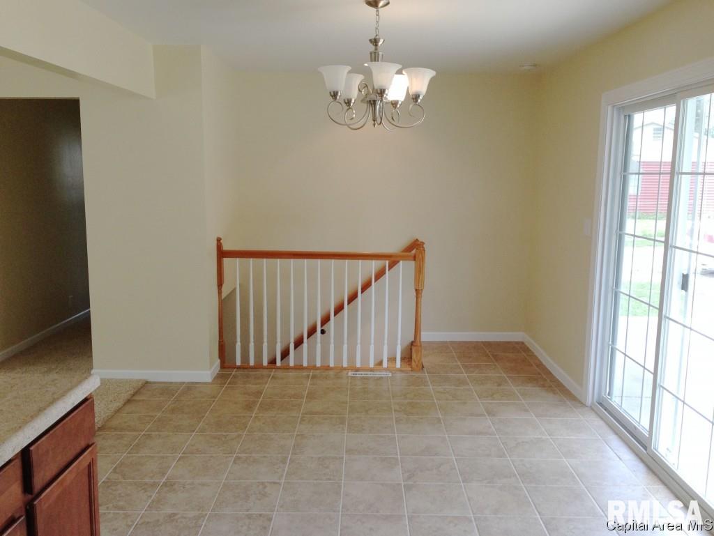 2614 Fox Bridge Road Springfield, IL 62703 - Photo 8 of 22