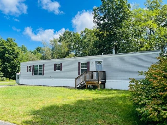 15 Agent Road Raymond, NH 03077 - Photo 23 of 24