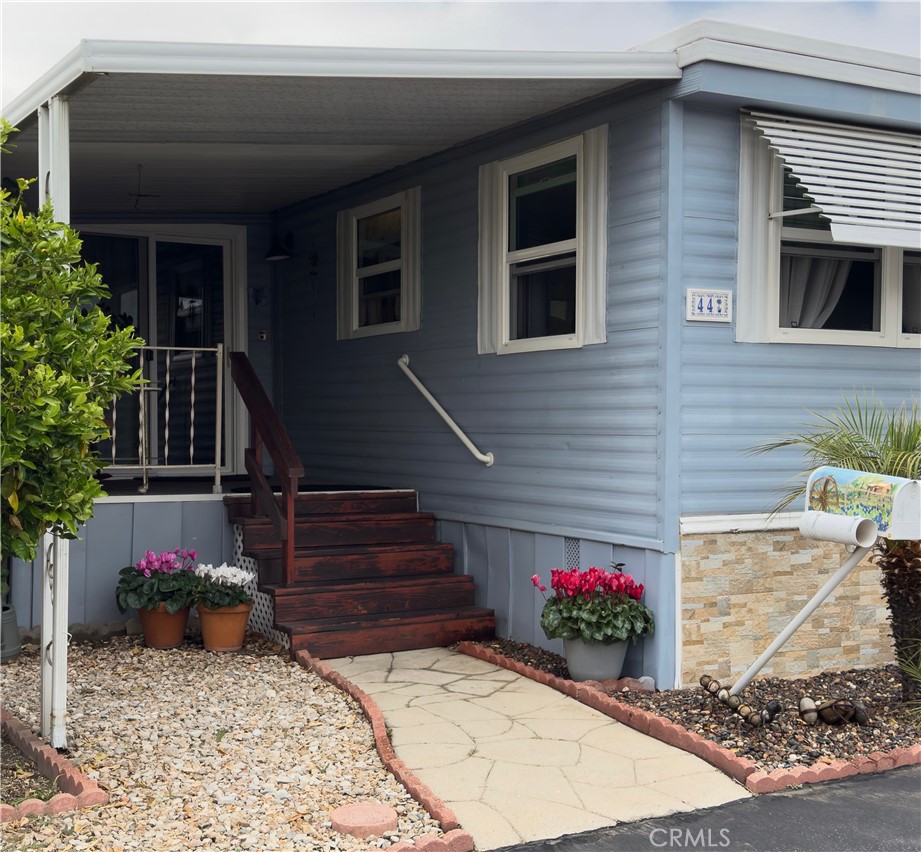 1255 Amethyst Street, Unit 44 Mentone, CA 92359 - Photo 3 of 27