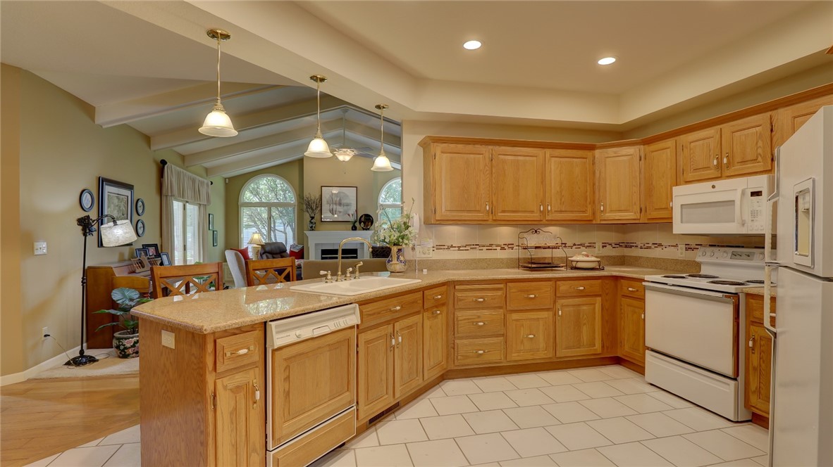 2950 Doral Court Decatur, IL 62521 - Photo 40 of 48