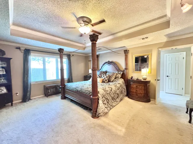 $374,900 | 9204 Lynnhaven Avenue, Lubbock, TX 79423