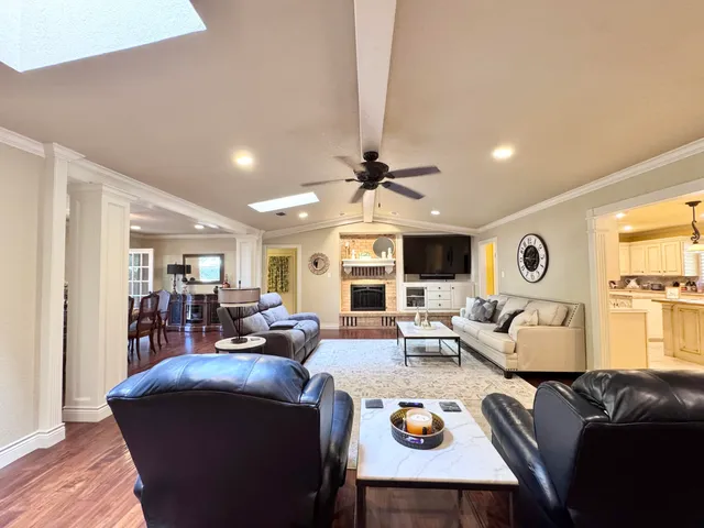 $374,900 | 9204 Lynnhaven Avenue, Lubbock, TX 79423