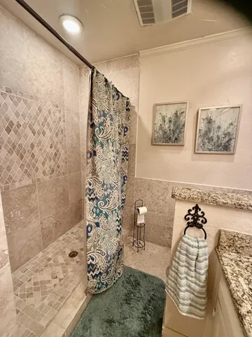 $374,900 | 9204 Lynnhaven Avenue, Lubbock, TX 79423