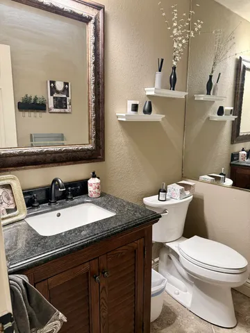 $374,900 | 9204 Lynnhaven Avenue, Lubbock, TX 79423