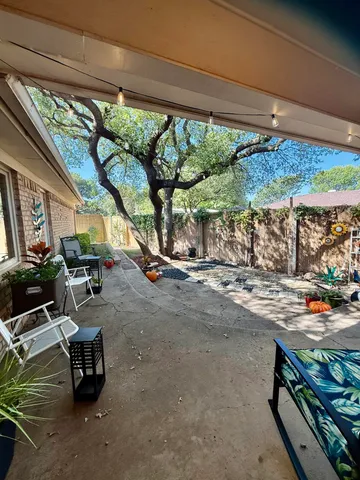 $374,900 | 9204 Lynnhaven Avenue, Lubbock, TX 79423