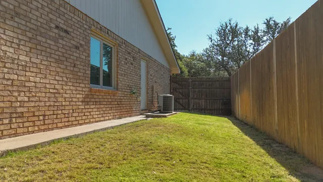 $374,900 | 9204 Lynnhaven Avenue, Lubbock, TX 79423