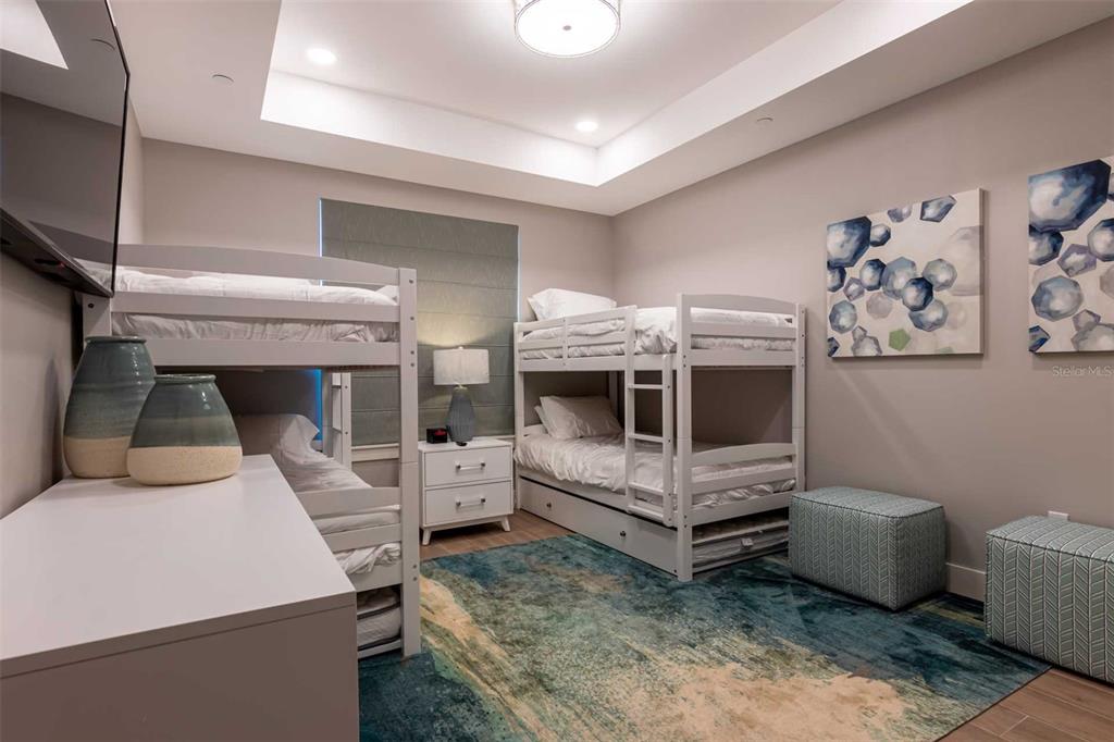 1140 Seaside Drive, Unit 101 Sarasota, FL 34242 - Photo 19 of 27